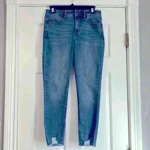 Sofia Jeans Rosa Hi Rise Curvy Ankle destructed hem midwash size 6S chic dress